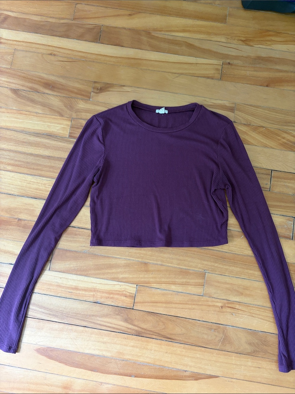 Ribbed Long-Sleeve Crop Top - Plum